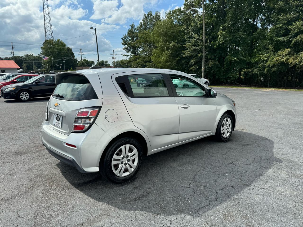 Chevrolet Sonic 5dr HB LT w/1FL 2020