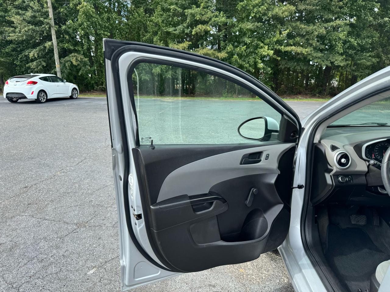 Chevrolet Sonic 5dr HB LT w/1FL 2020