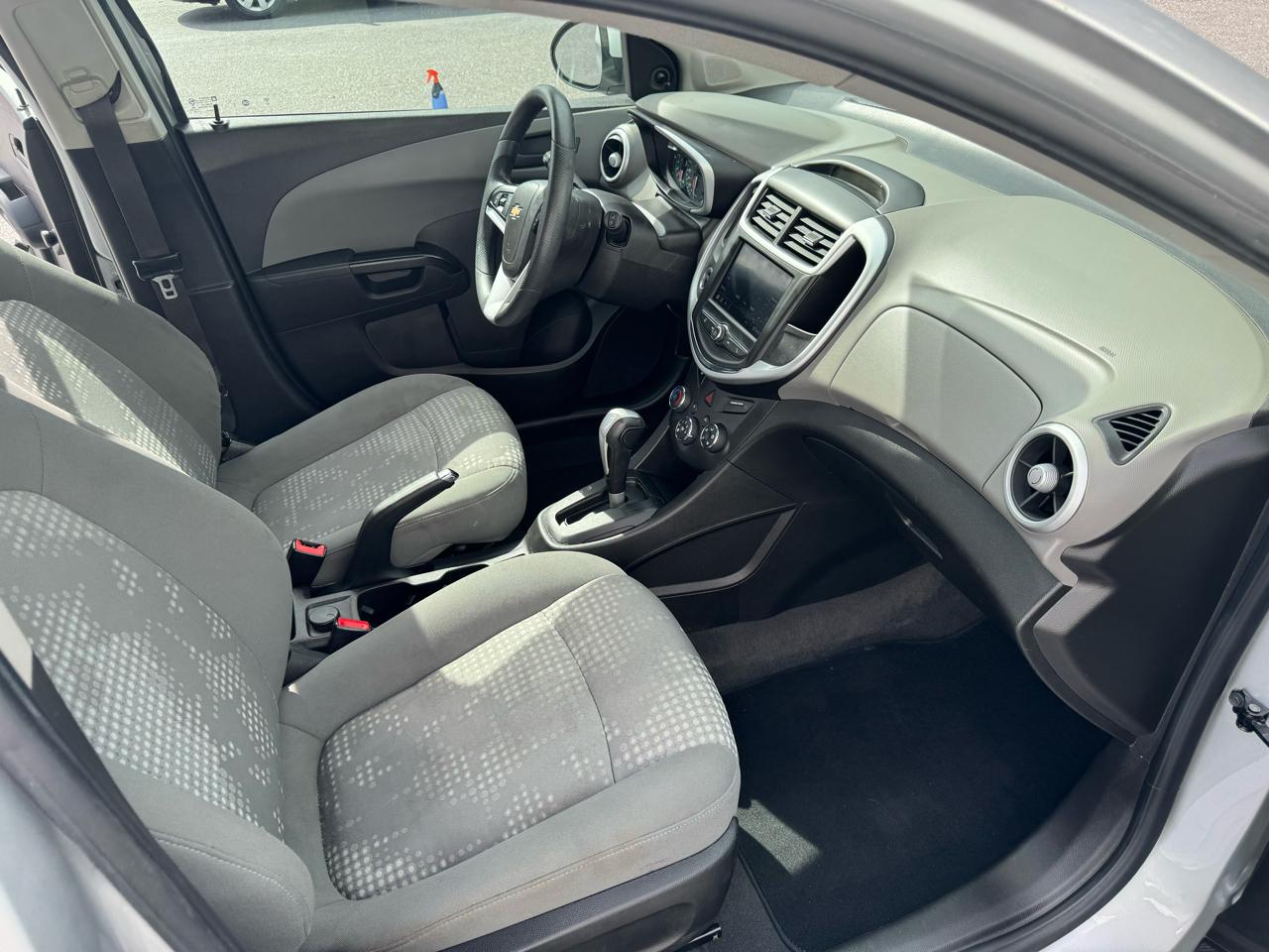 Chevrolet Sonic 5dr HB LT w/1FL 2020
