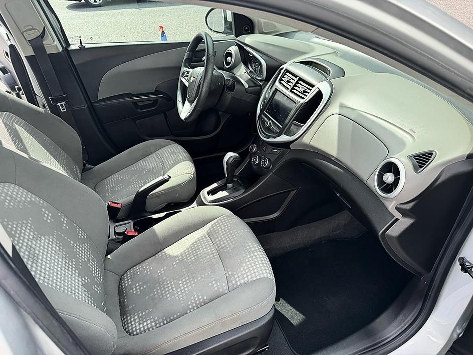 Chevrolet Sonic 5dr HB LT w/1FL 2020