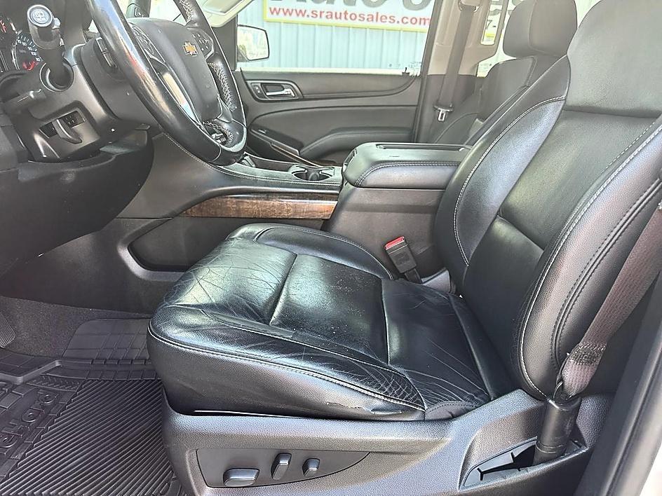 Chevrolet Suburban 4WD 4dr 1500 LT 2019