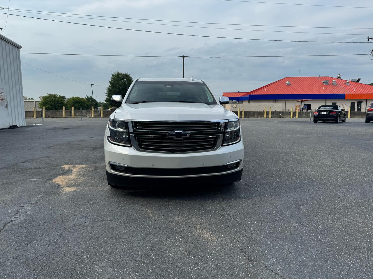 Chevrolet Suburban 4WD 4dr 1500 Premier 2017
