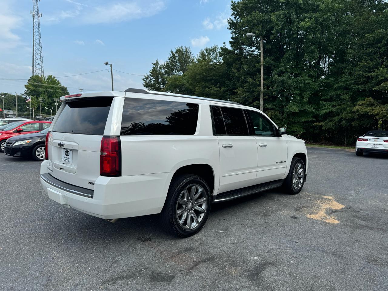 Chevrolet Suburban 4WD 4dr 1500 Premier 2017