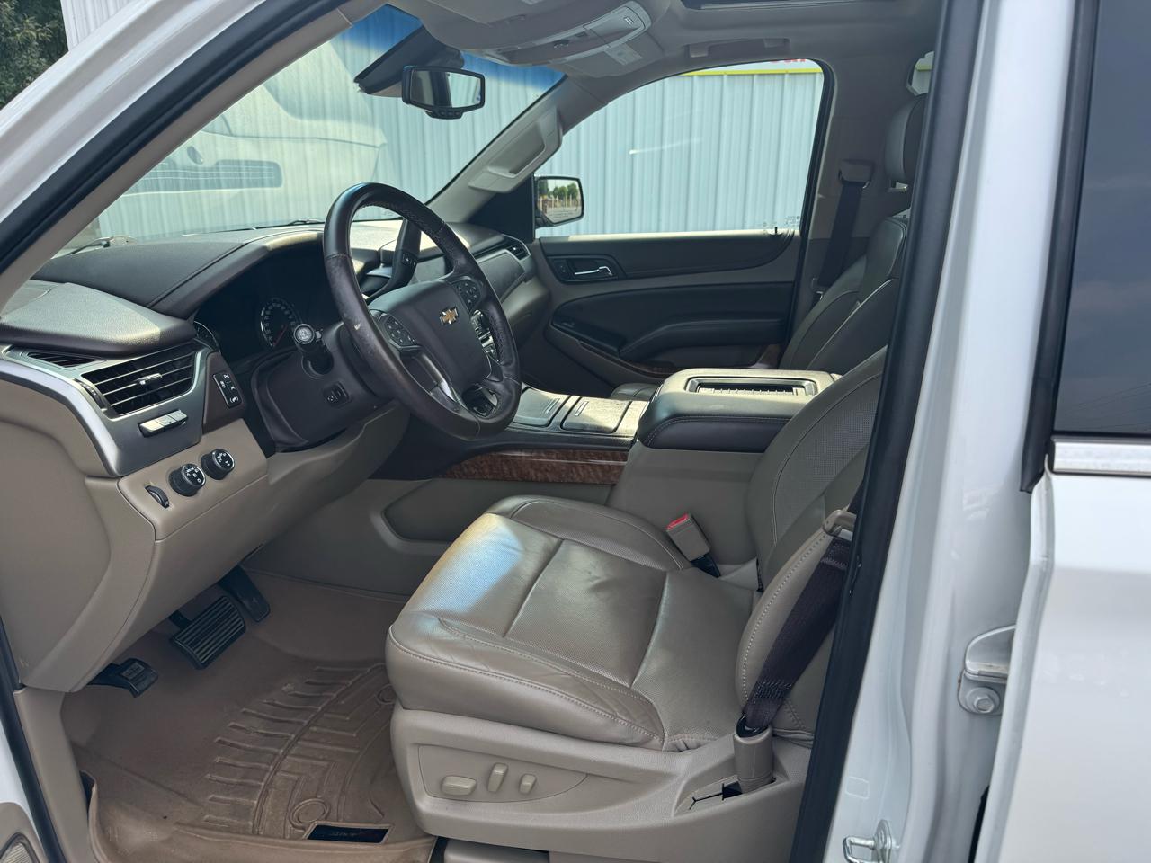 Chevrolet Suburban 4WD 4dr 1500 Premier 2017