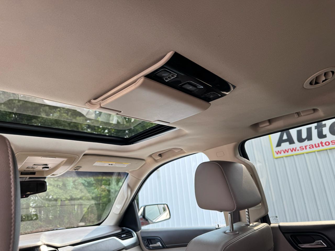 Chevrolet Suburban 4WD 4dr 1500 Premier 2017