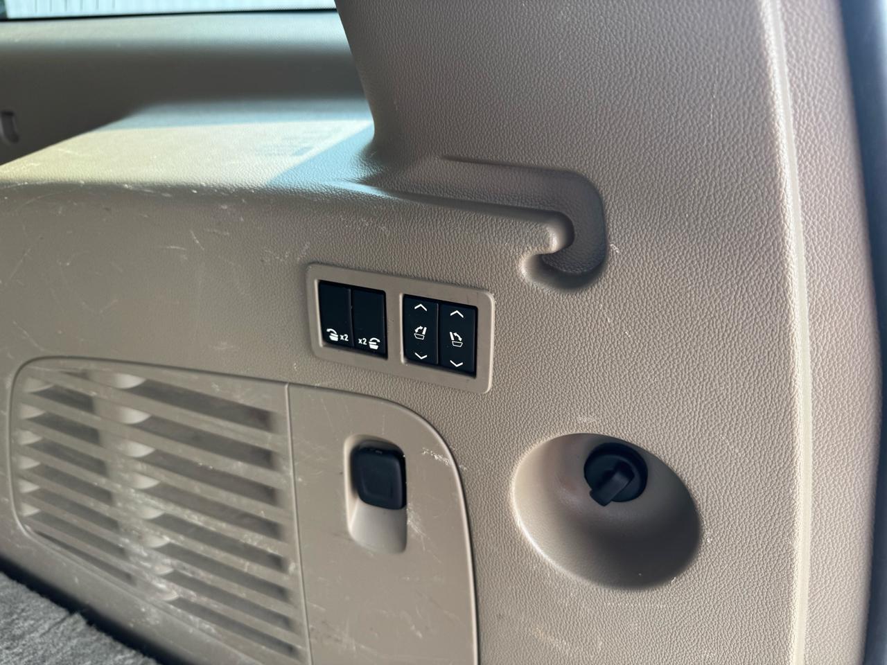Chevrolet Suburban 4WD 4dr 1500 Premier 2017