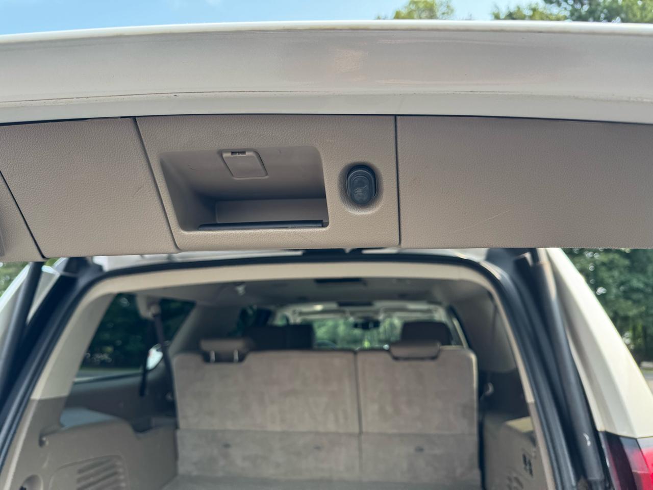 Chevrolet Suburban 4WD 4dr 1500 Premier 2017