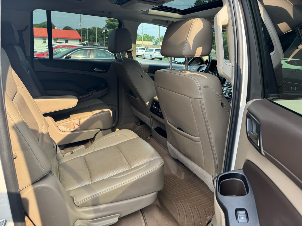 Chevrolet Suburban 4WD 4dr 1500 Premier 2017