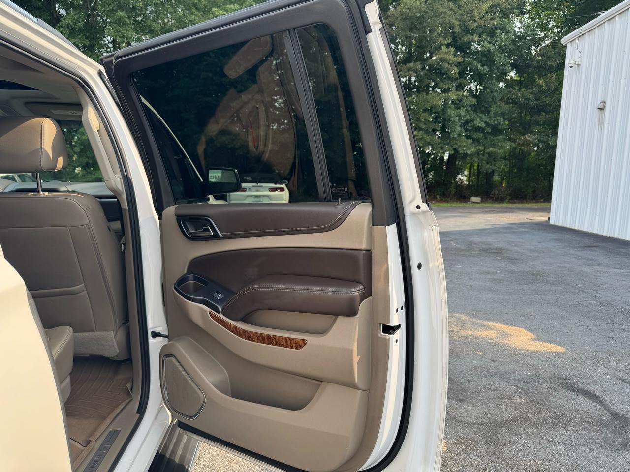 Chevrolet Suburban 4WD 4dr 1500 Premier 2017