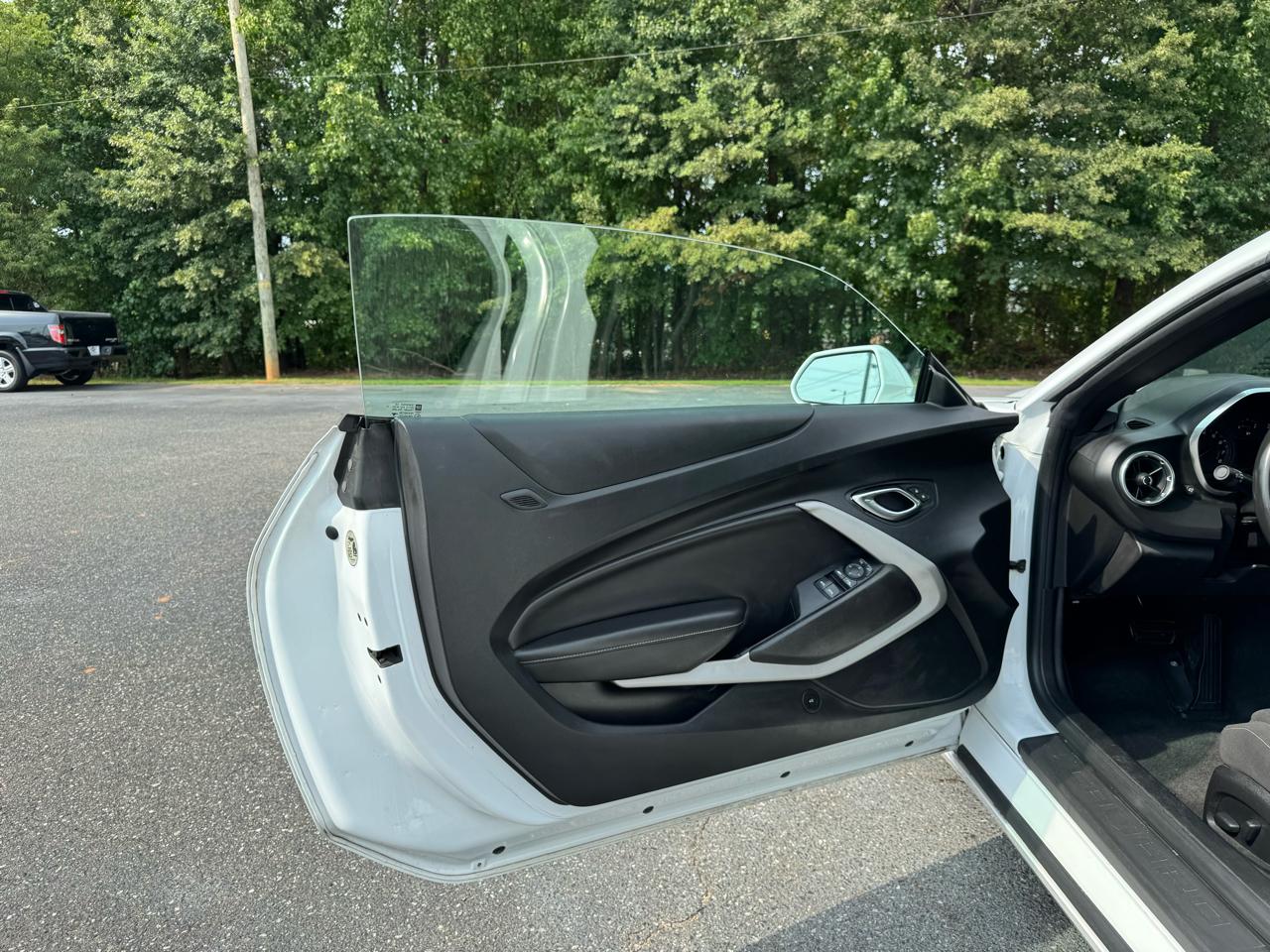 Chevrolet Camaro 2dr Conv 1LT 2020