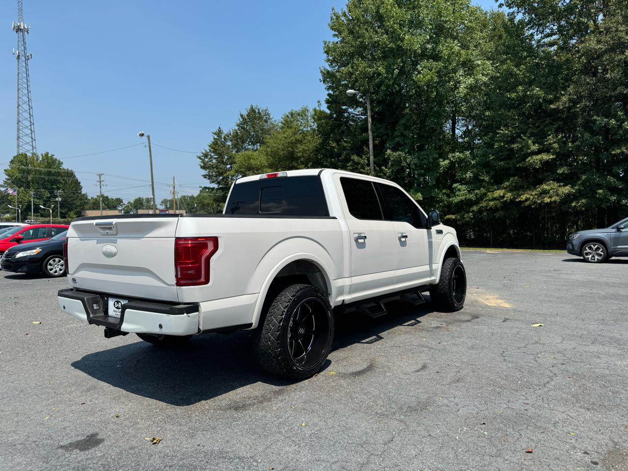 Ford F-150 4WD SuperCrew 139" Lariat 2016