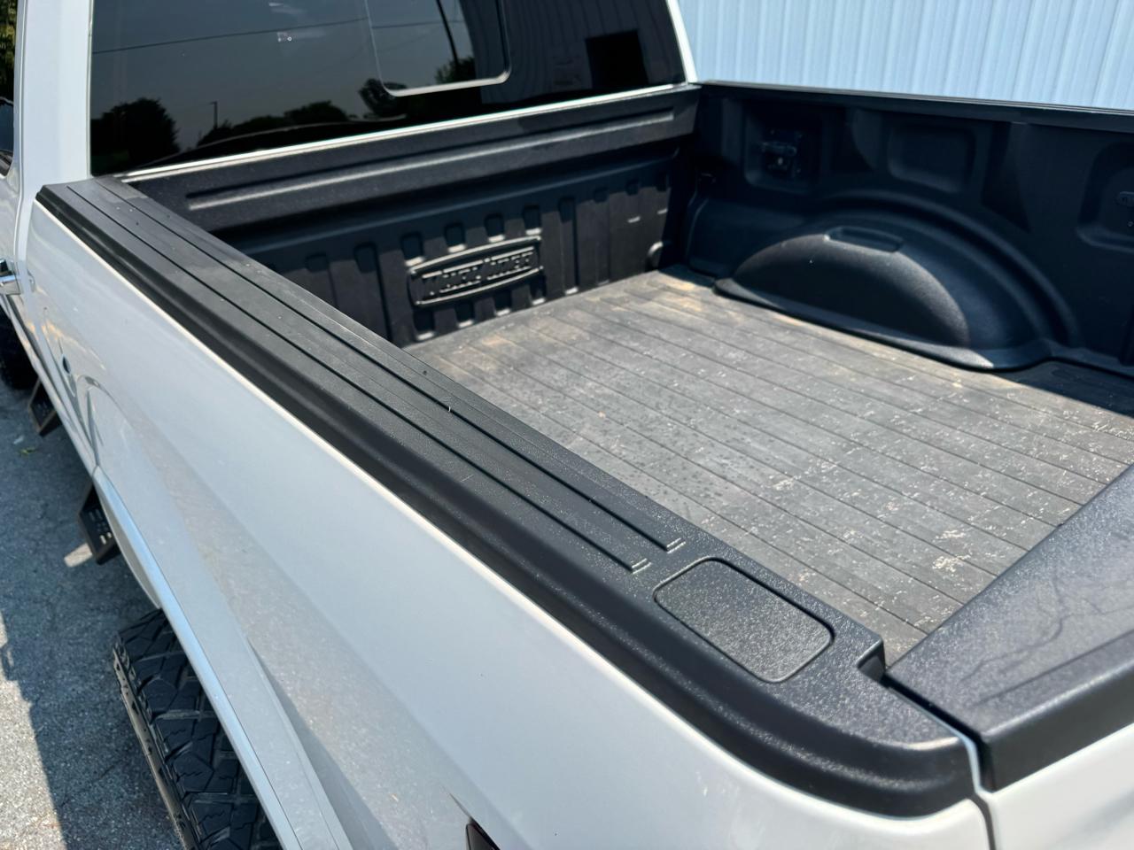 Ford F-150 4WD SuperCrew 139" Lariat 2016