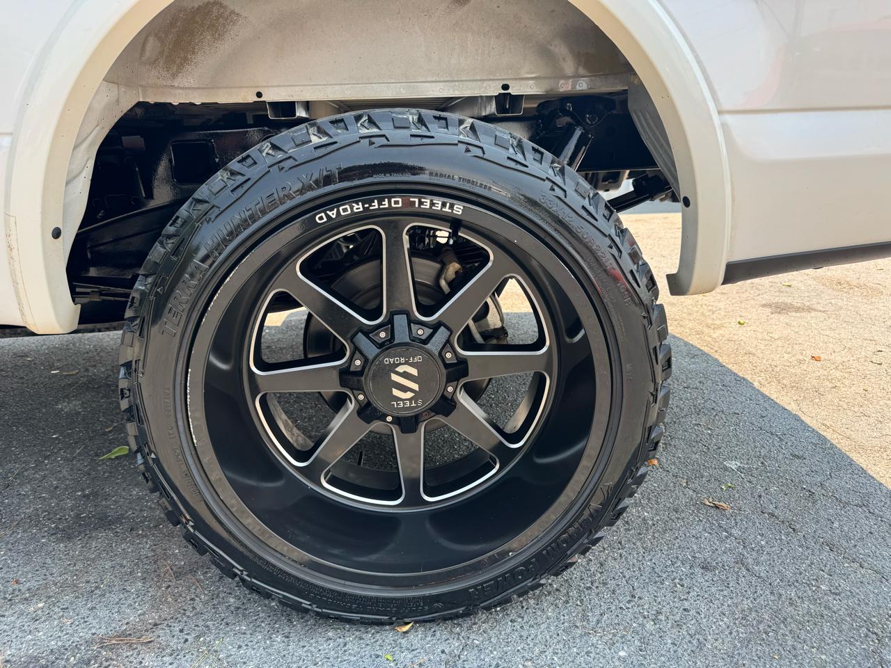 Ford F-150 4WD SuperCrew 139" Lariat 2016