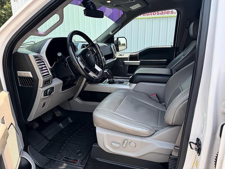 Ford F-150 4WD SuperCrew 139" Lariat 2016