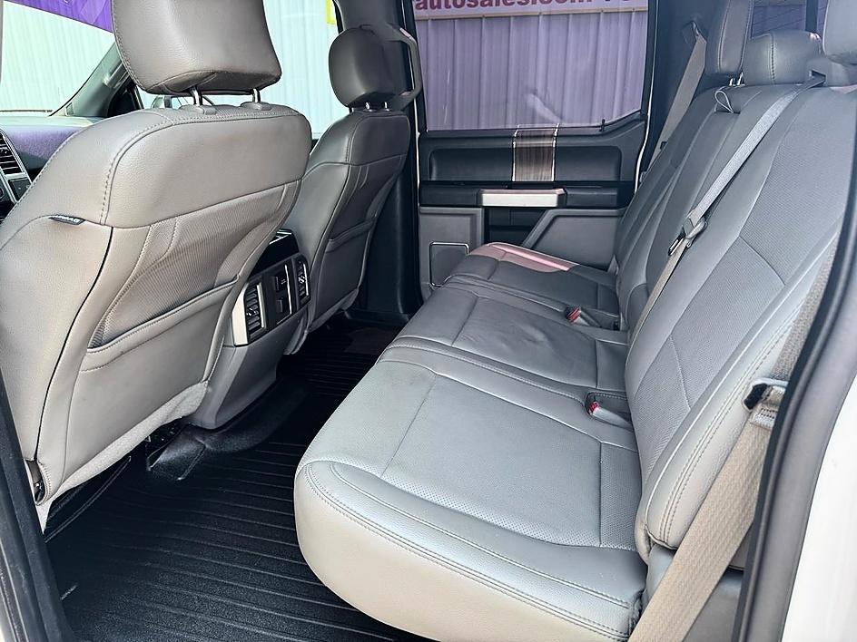 Ford F-150 4WD SuperCrew 139" Lariat 2016