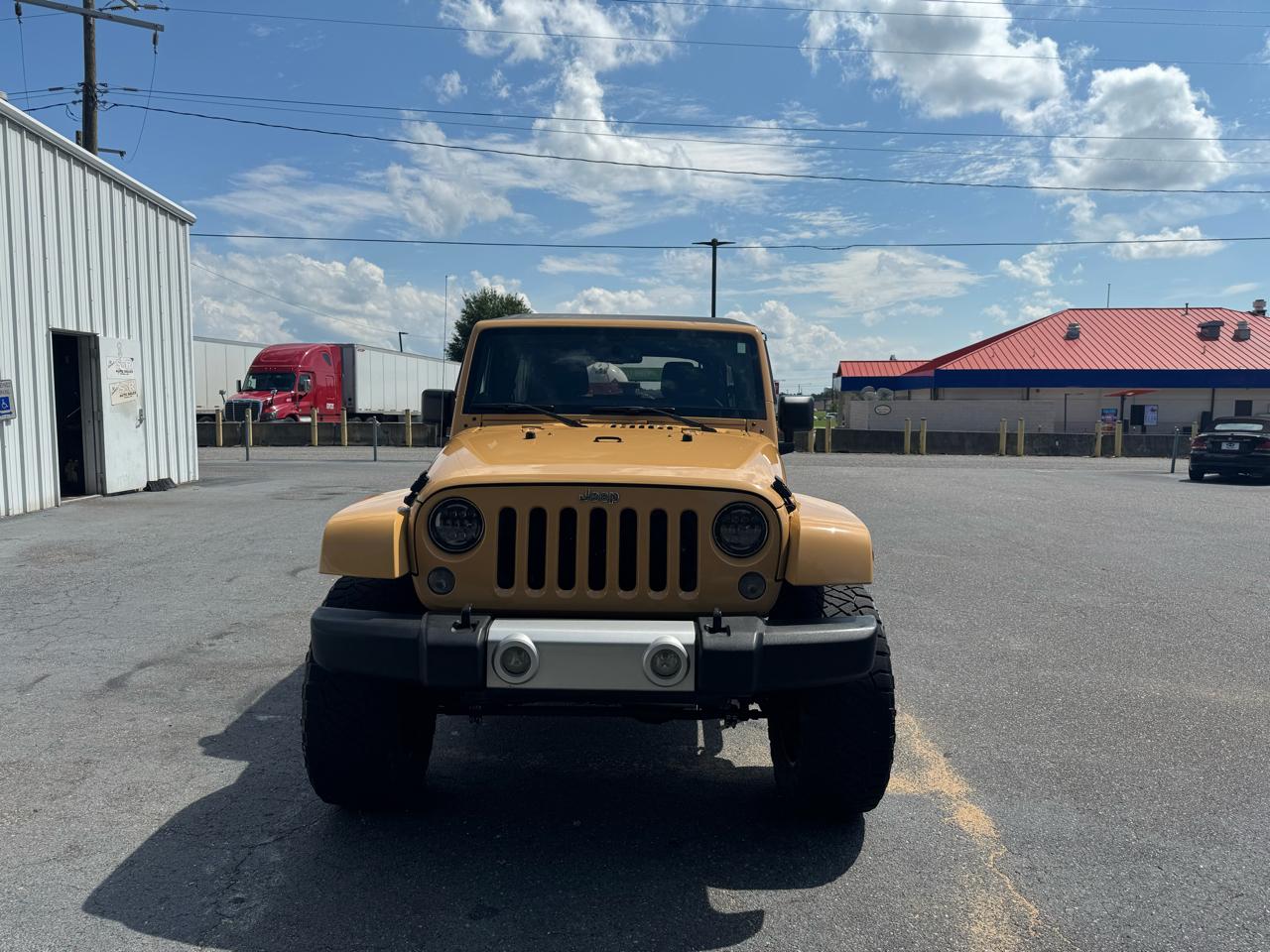 Jeep Wrangler Unlimited 4WD 4dr Sahara 2014