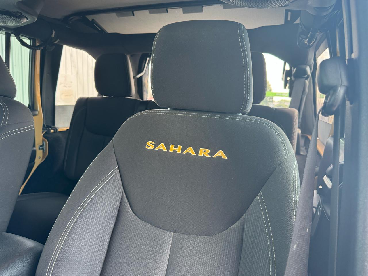 Jeep Wrangler Unlimited 4WD 4dr Sahara 2014