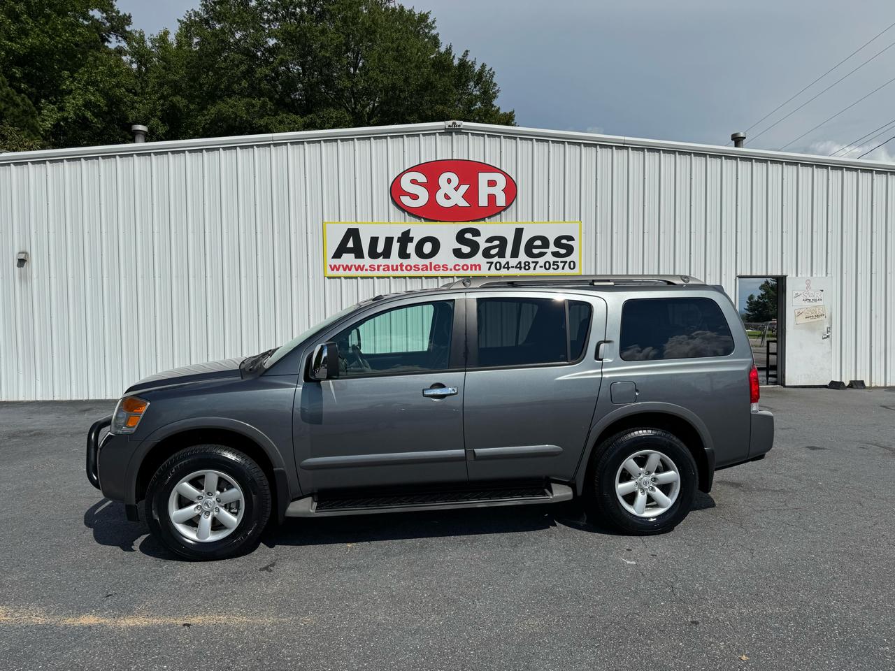Nissan Armada 4WD 4dr SV 2014