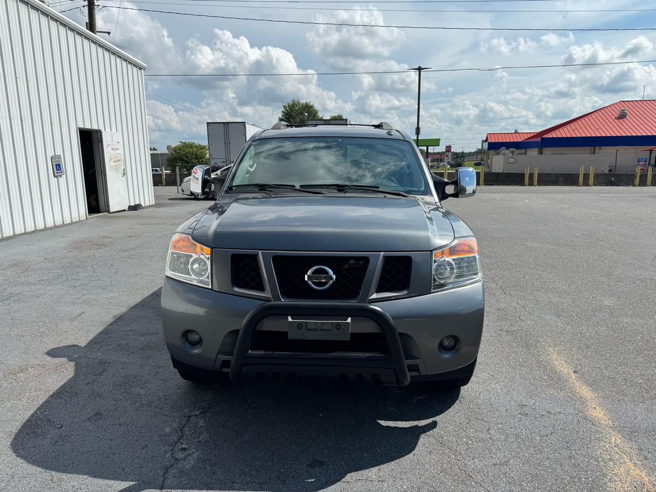 Nissan Armada 4WD 4dr SV 2014