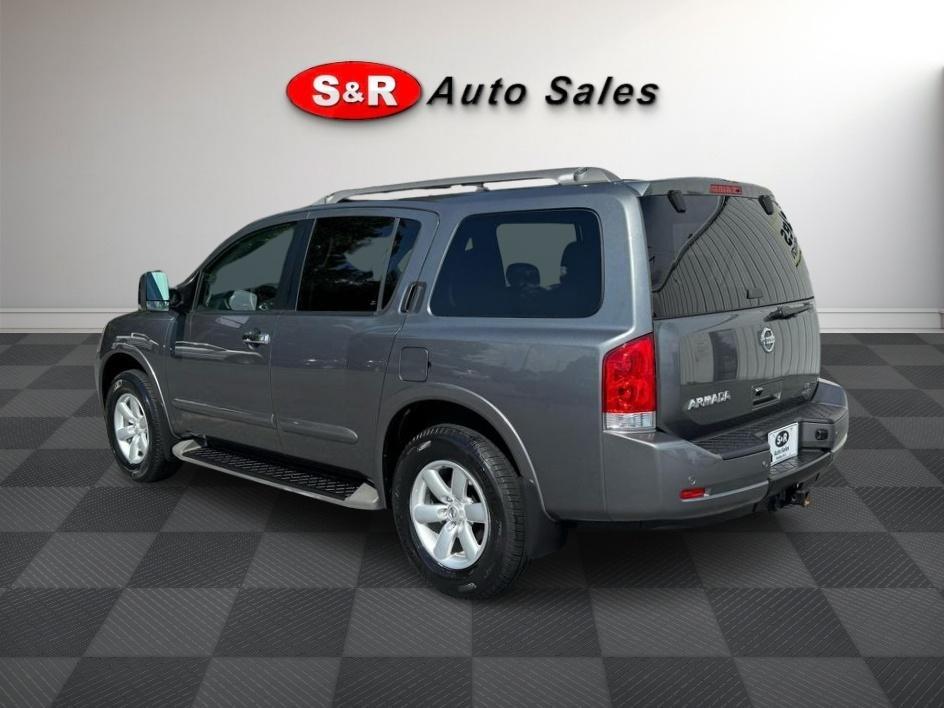 Nissan Armada 4WD 4dr SV 2014