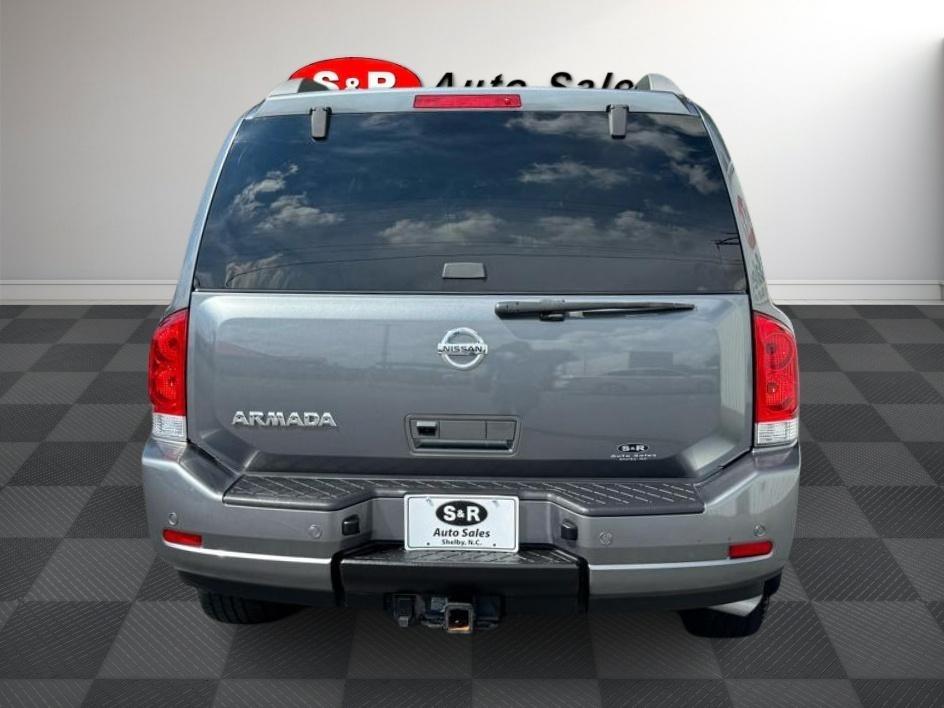 Nissan Armada 4WD 4dr SV 2014