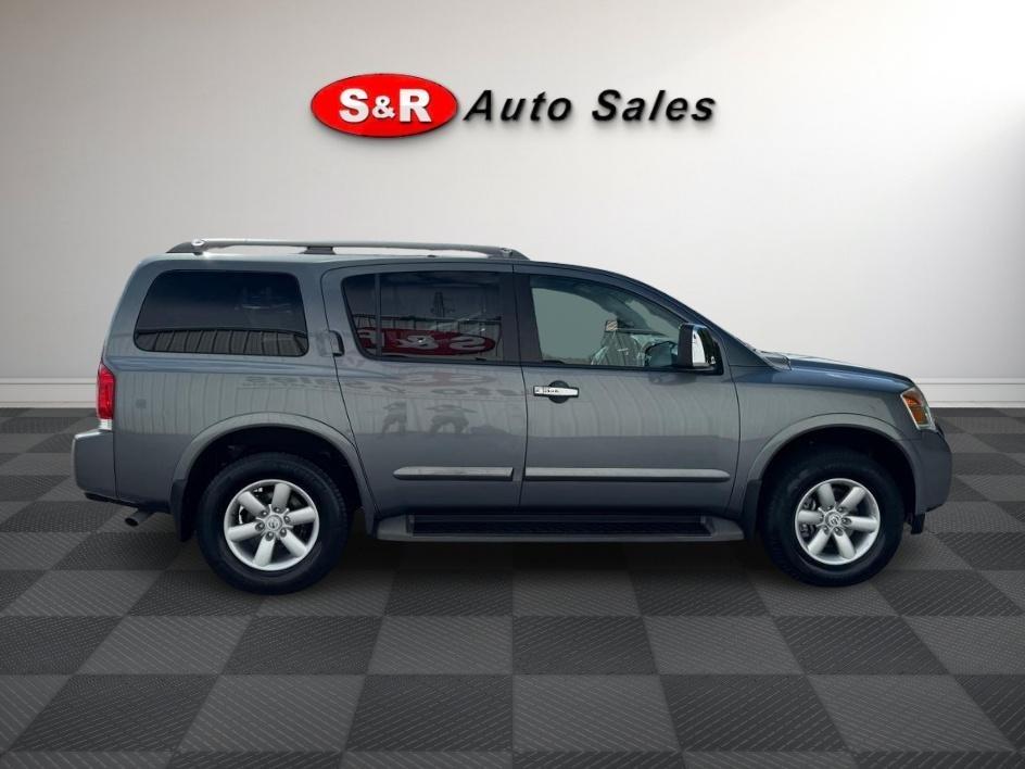 Nissan Armada 4WD 4dr SV 2014