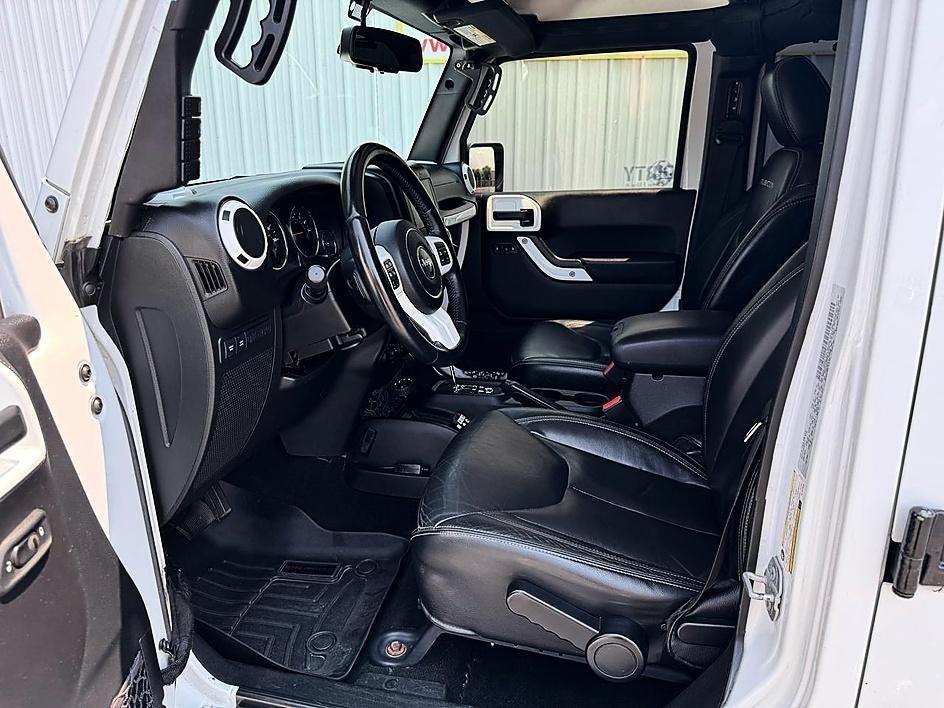 Jeep Wrangler Unlimited 4WD 4dr Rubicon 2015