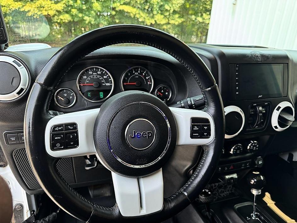Jeep Wrangler Unlimited 4WD 4dr Rubicon 2015