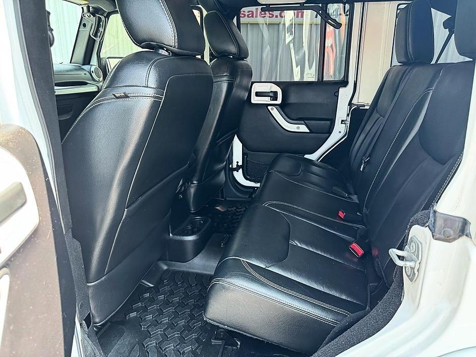 Jeep Wrangler Unlimited 4WD 4dr Rubicon 2015