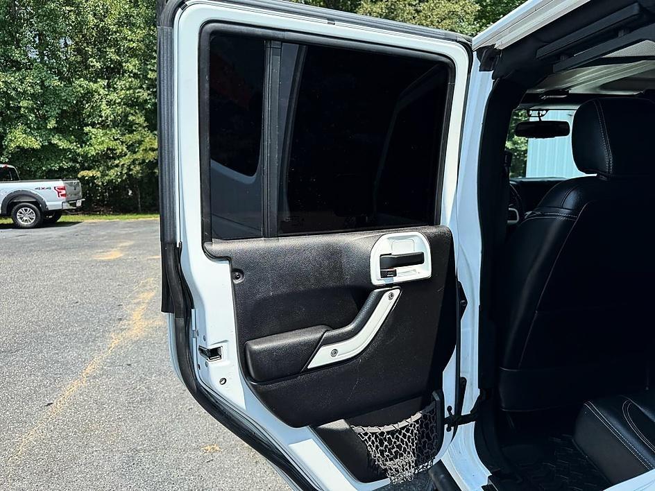 Jeep Wrangler Unlimited 4WD 4dr Rubicon 2015