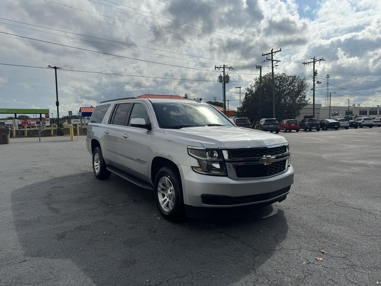 Chevrolet Suburban 4WD 4dr 1500 LT 2018