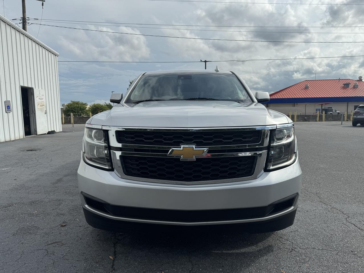 Chevrolet Suburban 4WD 4dr 1500 LT 2018