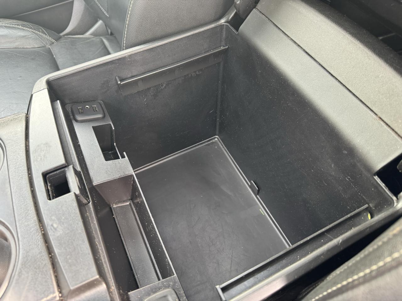 Chevrolet Suburban 4WD 4dr 1500 LT 2018