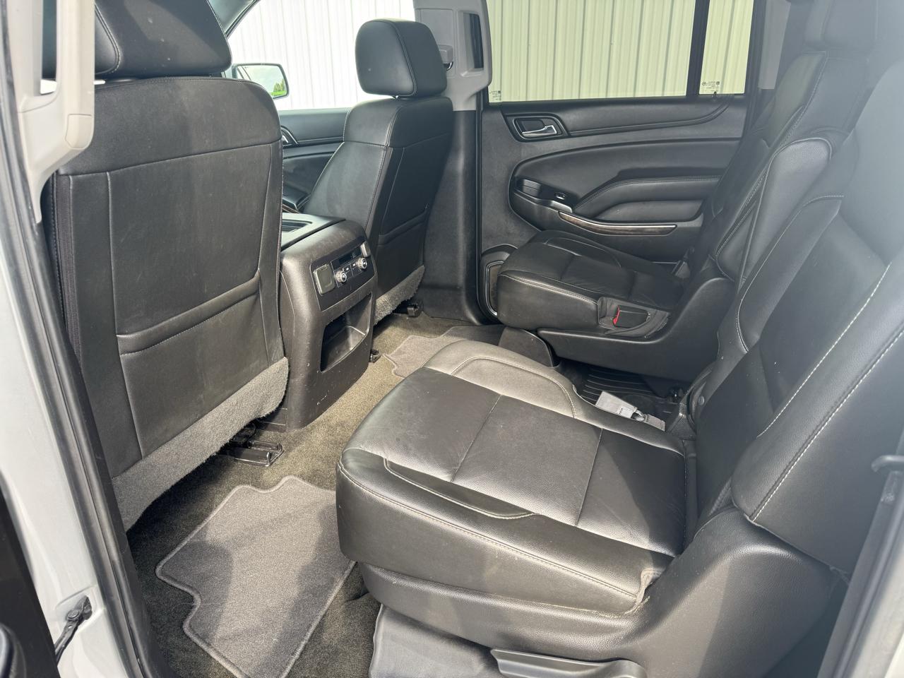 Chevrolet Suburban 4WD 4dr 1500 LT 2018