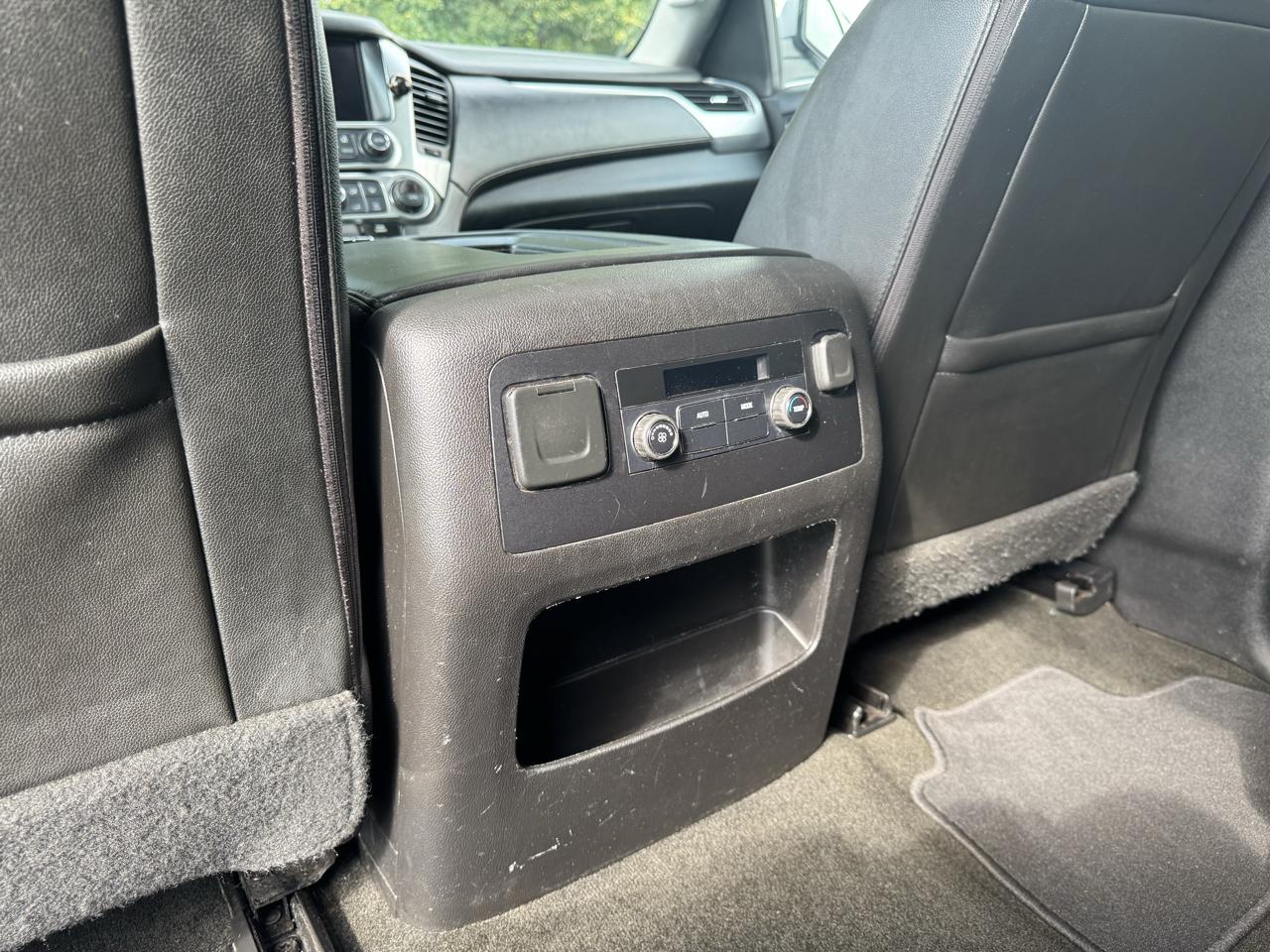 Chevrolet Suburban 4WD 4dr 1500 LT 2018