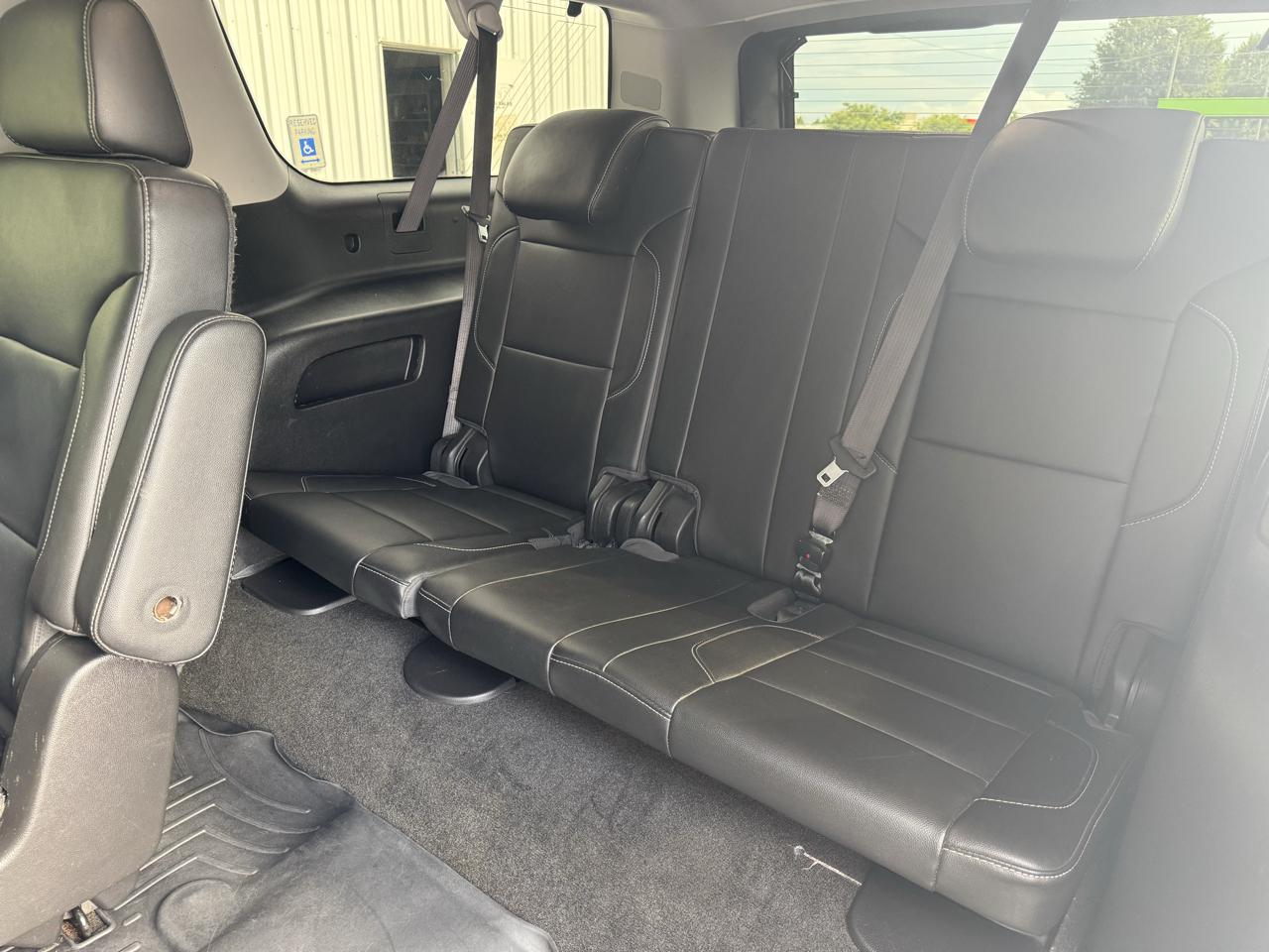 Chevrolet Suburban 4WD 4dr 1500 LT 2018