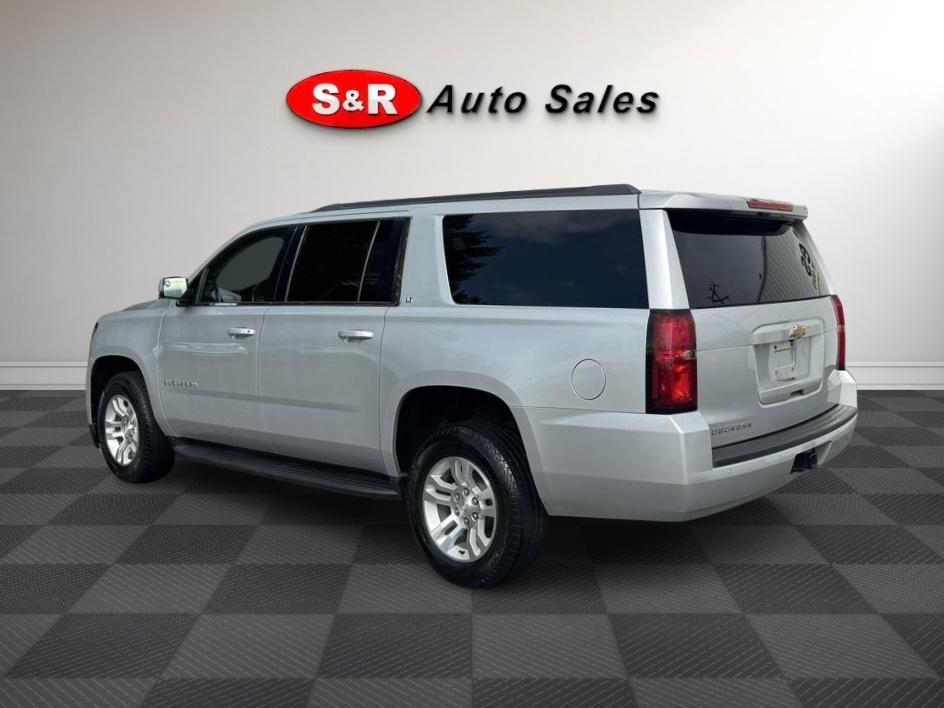 Chevrolet Suburban 4WD 4dr 1500 LT 2018