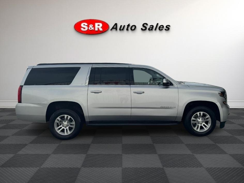 Chevrolet Suburban 4WD 4dr 1500 LT 2018