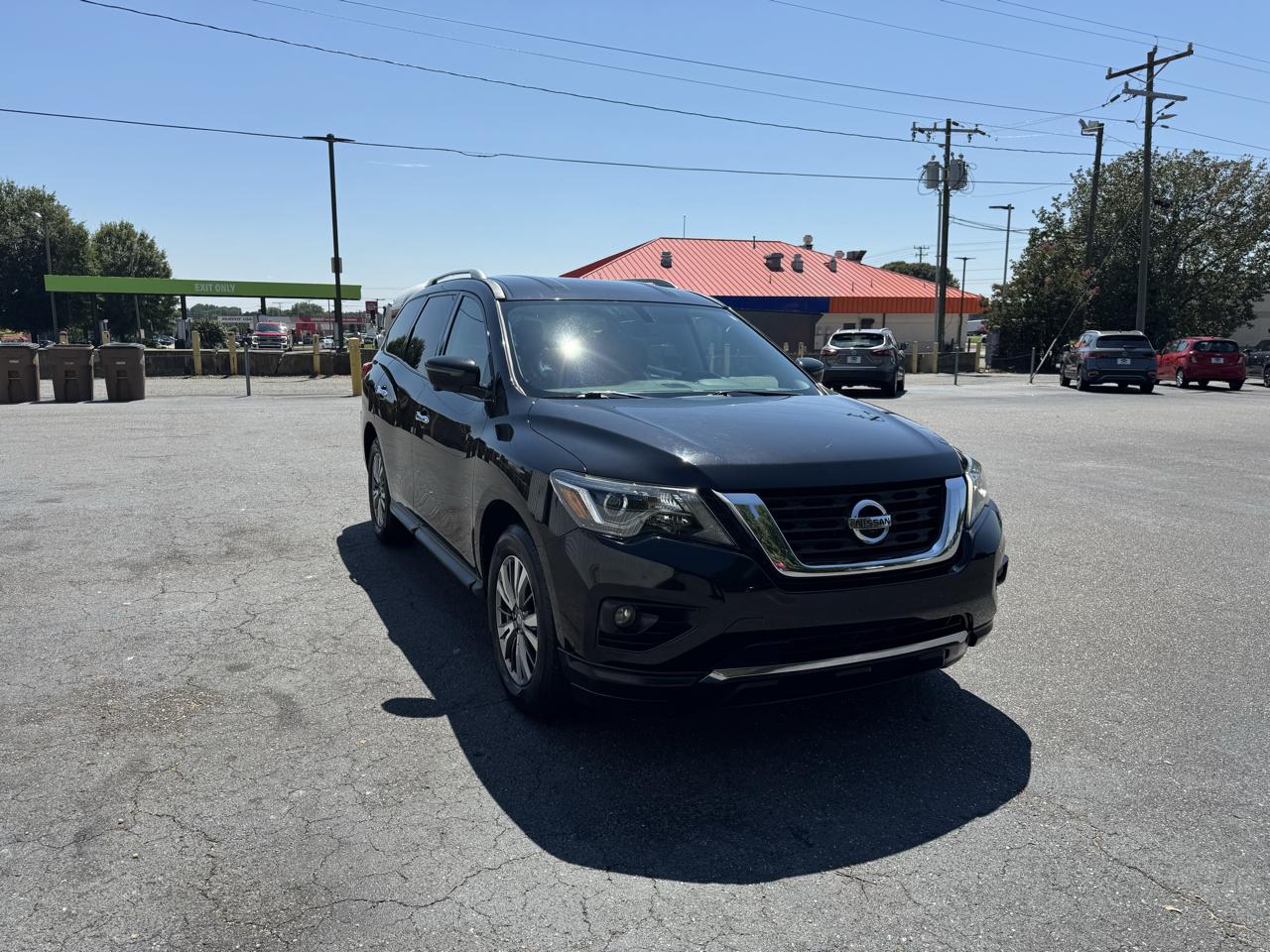 Nissan Pathfinder 4x4 SL 2019