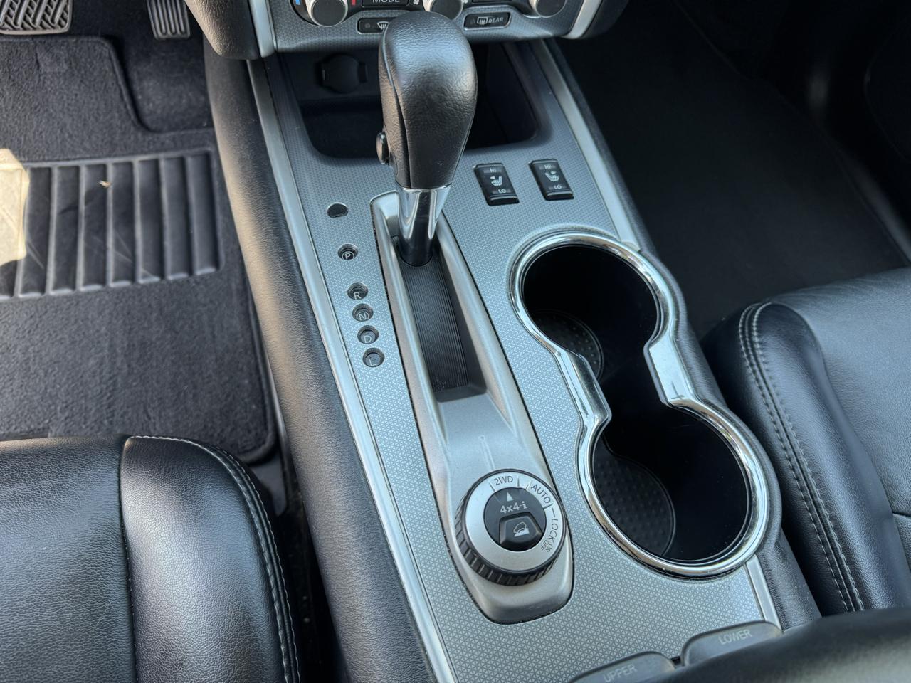Nissan Pathfinder 4x4 SL 2019