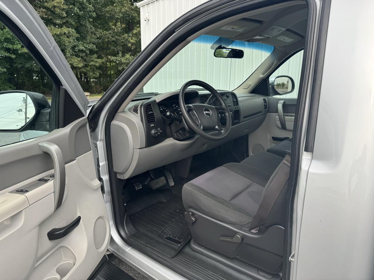 GMC Sierra 1500 2WD Reg Cab 119.0" Work Truck 2013