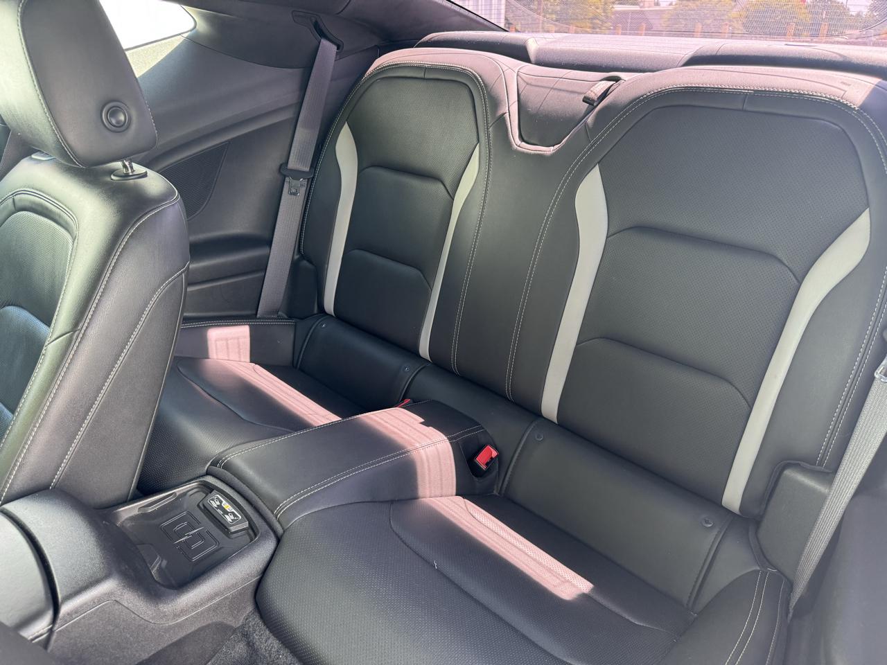 Chevrolet Camaro 2dr Cpe 2LT 2016
