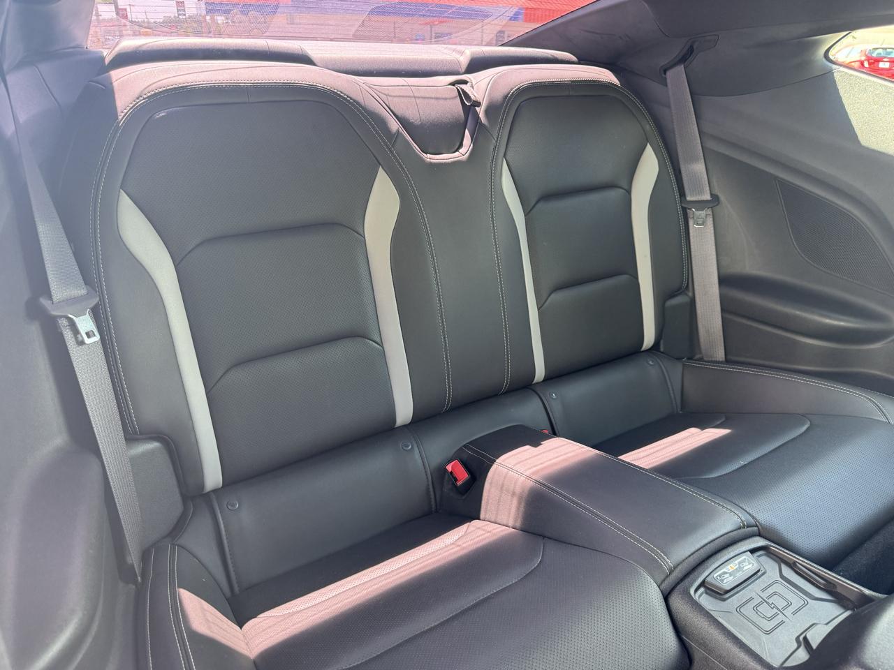 Chevrolet Camaro 2dr Cpe 2LT 2016