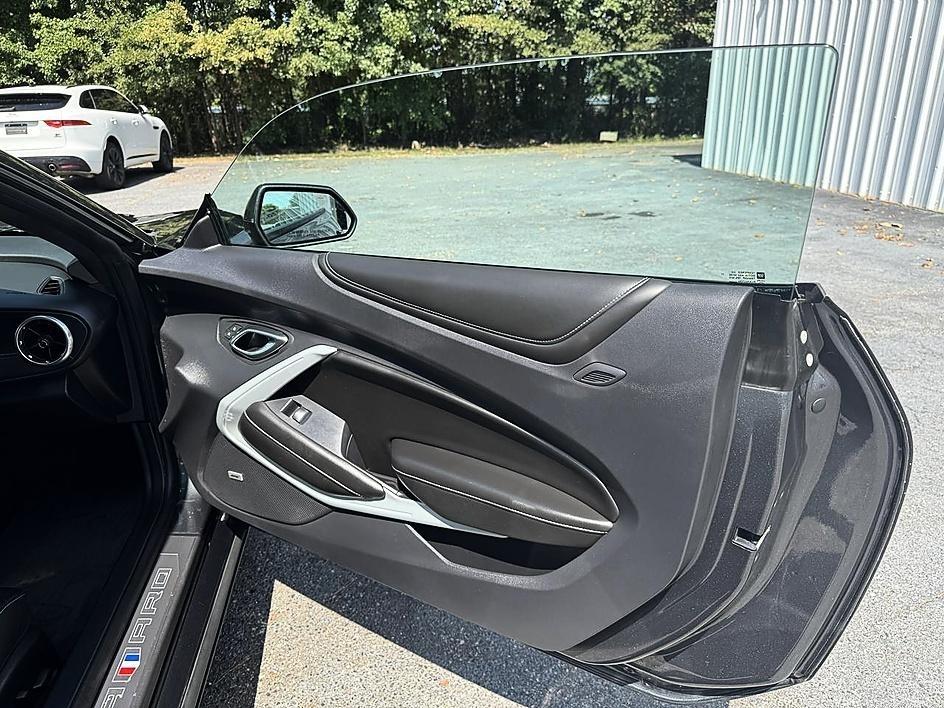 Chevrolet Camaro 2dr Cpe 2LT 2016