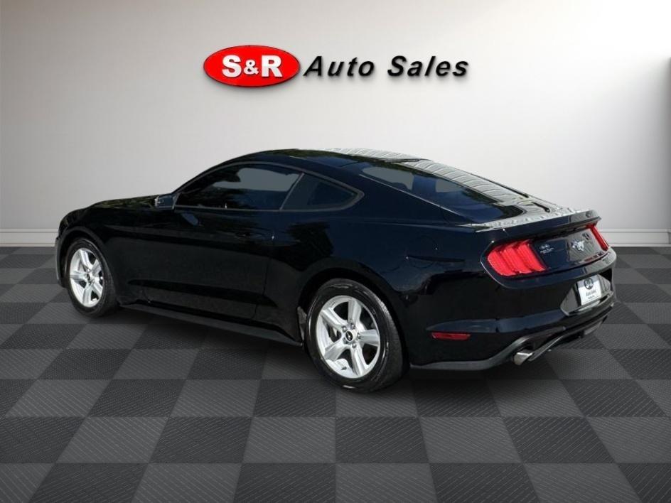 Ford Mustang EcoBoost Fastback 2018