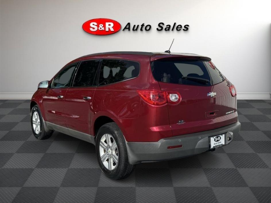 Chevrolet Traverse FWD 4dr LT w/1LT 2011