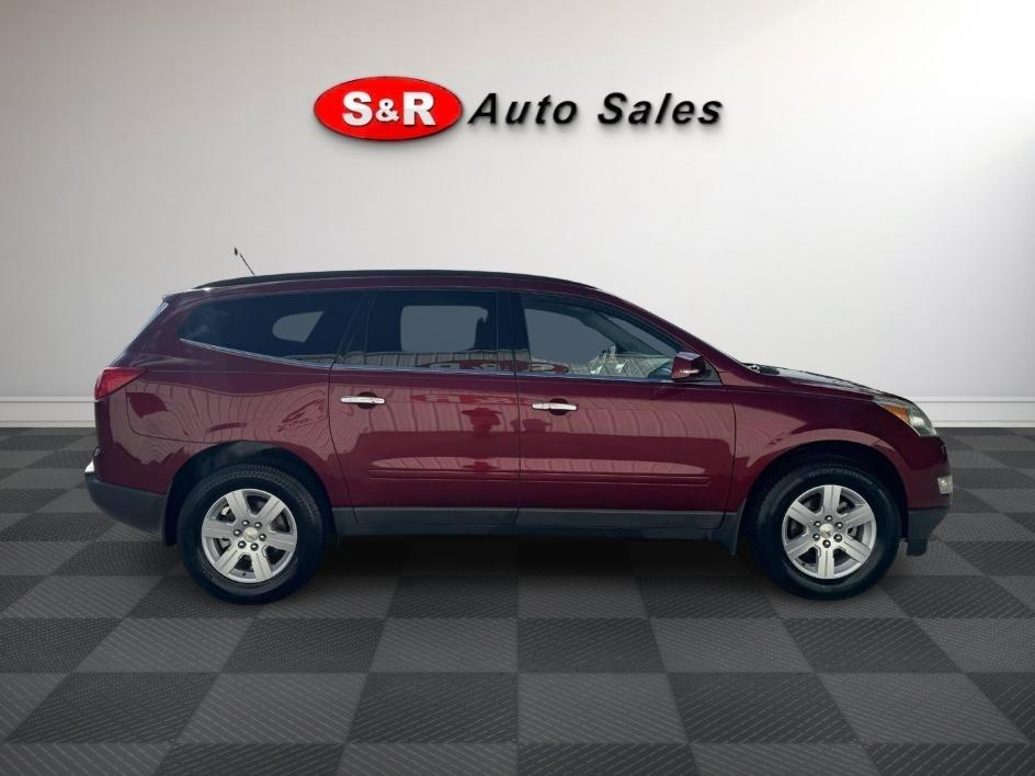 Chevrolet Traverse FWD 4dr LT w/1LT 2011