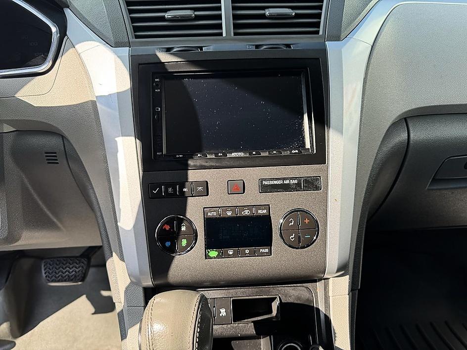 Chevrolet Traverse FWD 4dr LT w/1LT 2011