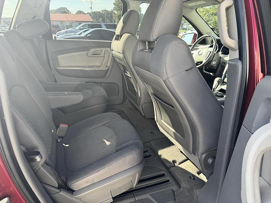 Chevrolet Traverse FWD 4dr LT w/1LT 2011