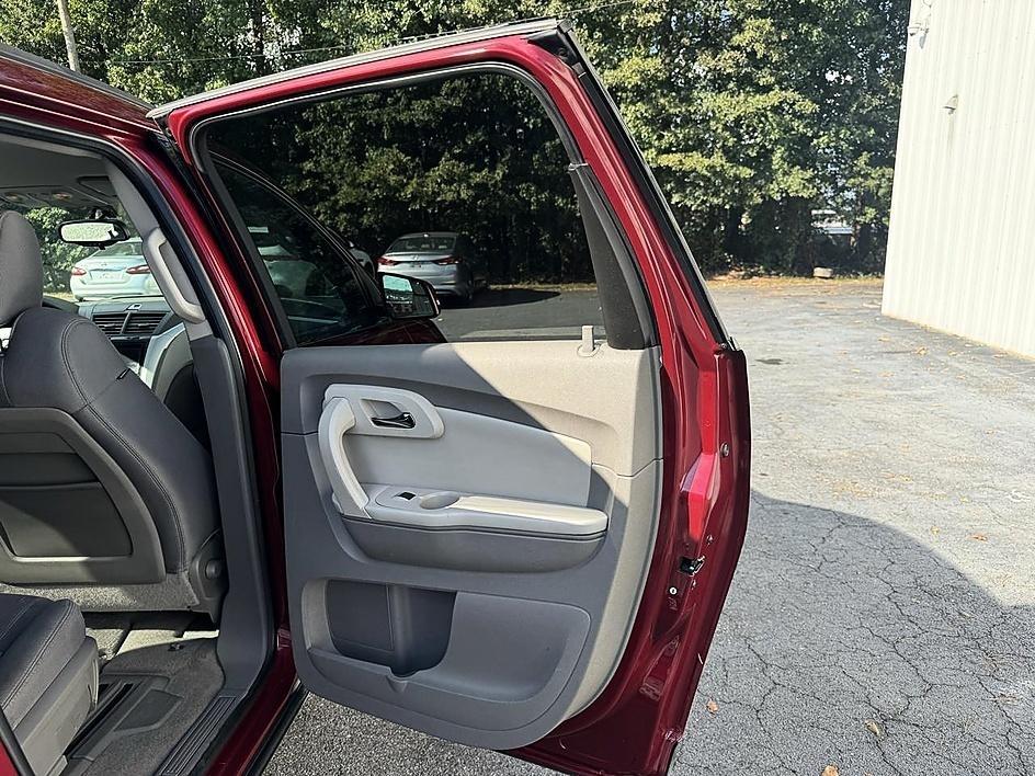 Chevrolet Traverse FWD 4dr LT w/1LT 2011